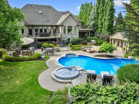 3064 Street Clair Avenue Burlington ON L7N 1L3