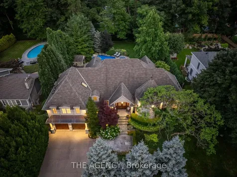 3064 Street Clair Avenue Burlington ON L7N 1L3