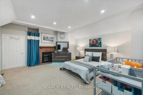 73 Wooliston Brampton ON L6Y 4J4