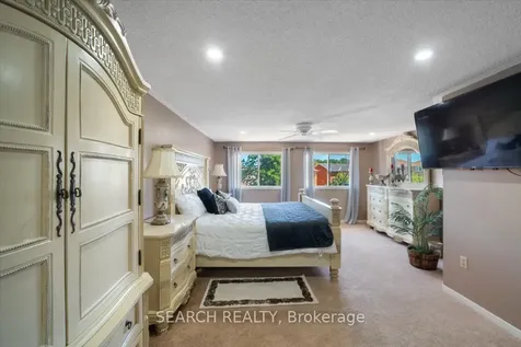 73 Wooliston Brampton ON L6Y 4J4