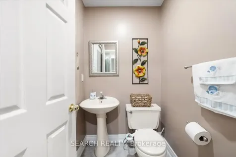 73 Wooliston Brampton ON L6Y 4J4