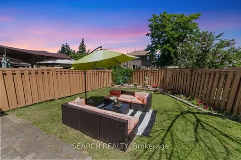 73 Wooliston Brampton ON L6Y 4J4