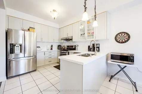 43 Personna Circle Brampton ON L6X 0S9