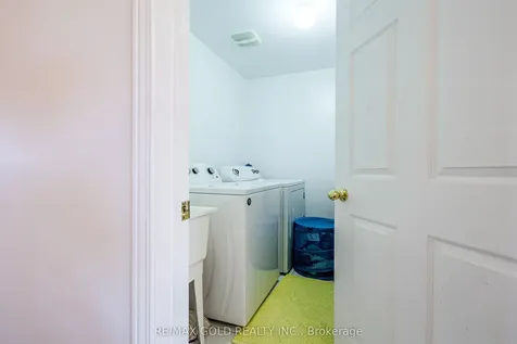 43 Personna Circle Brampton ON L6X 0S9