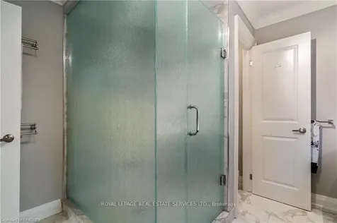 2069 Victoria Avenue Burlington ON L7R 1R5