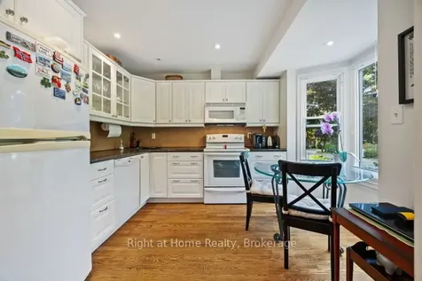 473 Blathwayte Lane Burlington ON L7S 1Y4