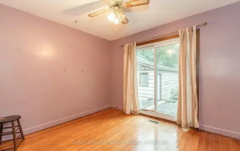 693 Ashley Avenue Burlington ON L7R 2Z2