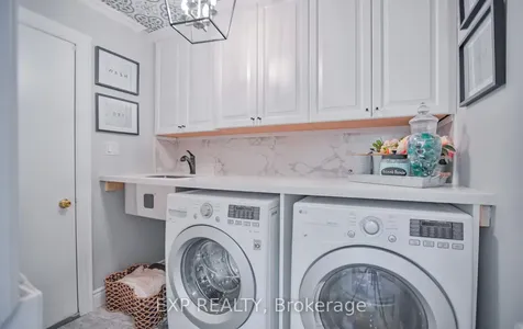 2189 Bader Crescent Burlington ON L7P 4N4