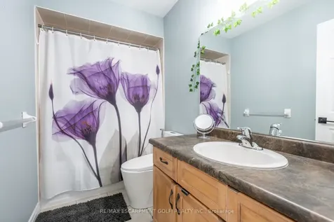 4000 Alexan Crescent Burlington ON L7M 5A8