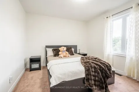 4000 Alexan Crescent Burlington ON L7M 5A8