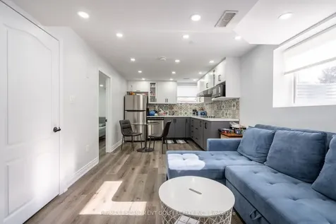 4000 Alexan Crescent Burlington ON L7M 5A8