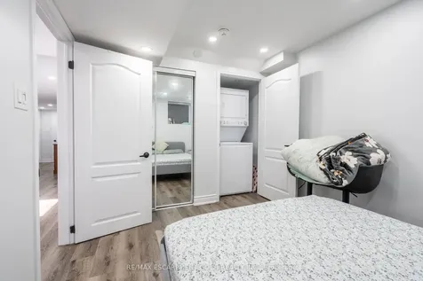 4000 Alexan Crescent Burlington ON L7M 5A8