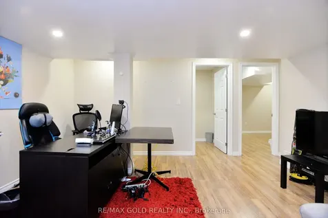 25 Aldersgate Drive Brampton ON L7A 0B5