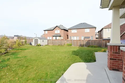 25 Aldersgate Drive Brampton ON L7A 0B5