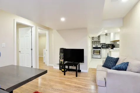 25 Aldersgate Drive Brampton ON L7A 0B5