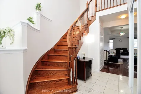 25 Aldersgate Drive Brampton ON L7A 0B5