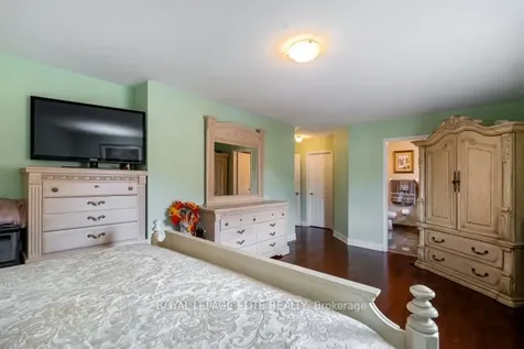 Crescent Brampton ON L7A 2E8