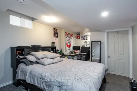 Crescent Brampton ON L7A 2E8