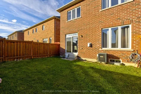 54 Allegro Drive Brampton ON L6Y 5Y6