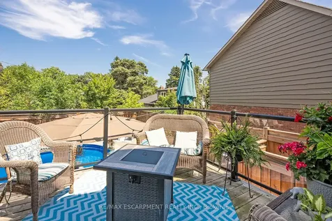 275 Alexander Court Burlington ON L7R 4G1