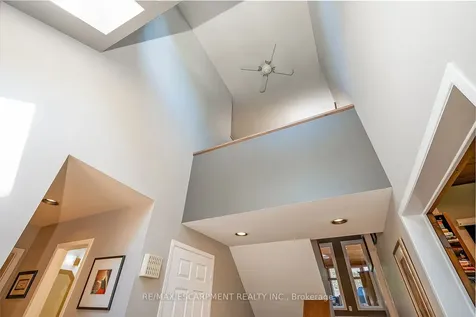 275 Alexander Court Burlington ON L7R 4G1