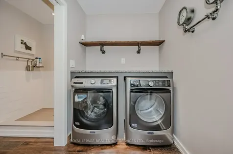 868 Danforth Place Burlington ON L7T 1S2