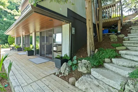 868 Danforth Place Burlington ON L7T 1S2