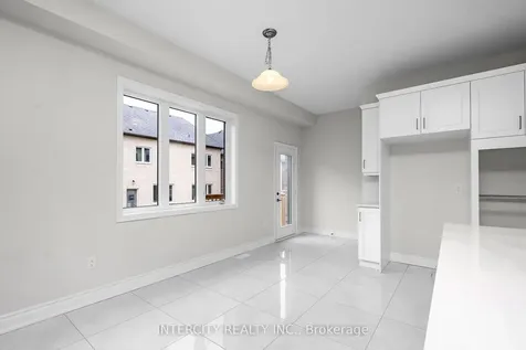 19 Keyworth Crescent Brampton ON L6R 4E8