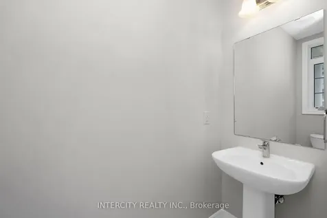 19 Keyworth Crescent Brampton ON L6R 4E8