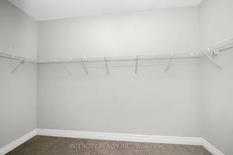 19 Keyworth Crescent Brampton ON L6R 4E8