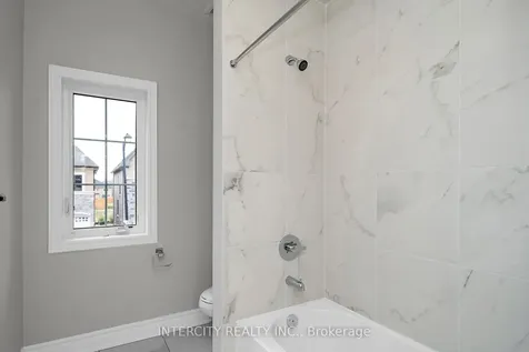 19 Keyworth Crescent Brampton ON L6R 4E8