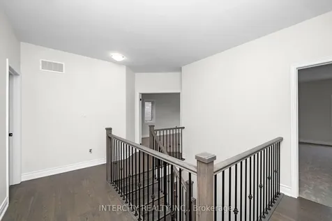 19 Keyworth Crescent Brampton ON L6R 4E8