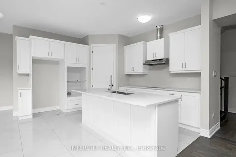 19 Keyworth Crescent Brampton ON L6R 4E8