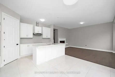 19 Keyworth Crescent Brampton ON L6R 4E8