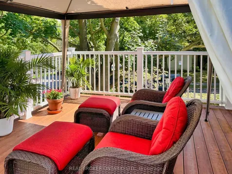 195 William Street Oakville ON L6J 1C8