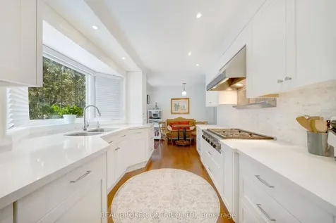 195 William Street Oakville ON L6J 1C8