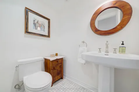 195 William Street Oakville ON L6J 1C8