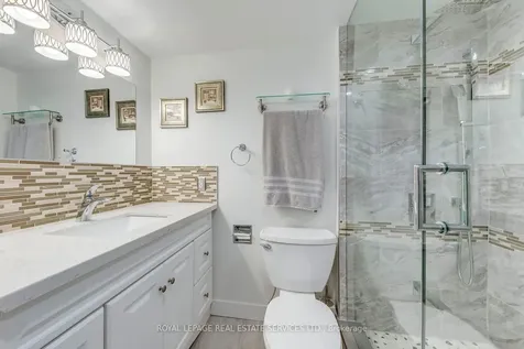965 Inverhouse Drive Mississauga ON L5J 4B4