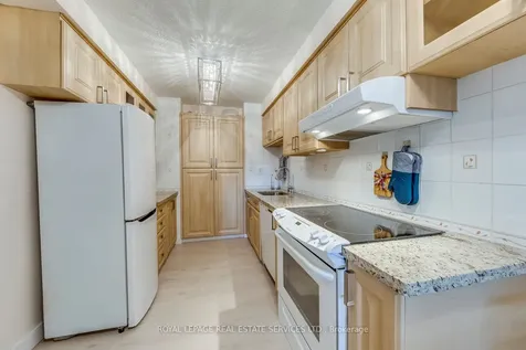 965 Inverhouse Drive Mississauga ON L5J 4B4