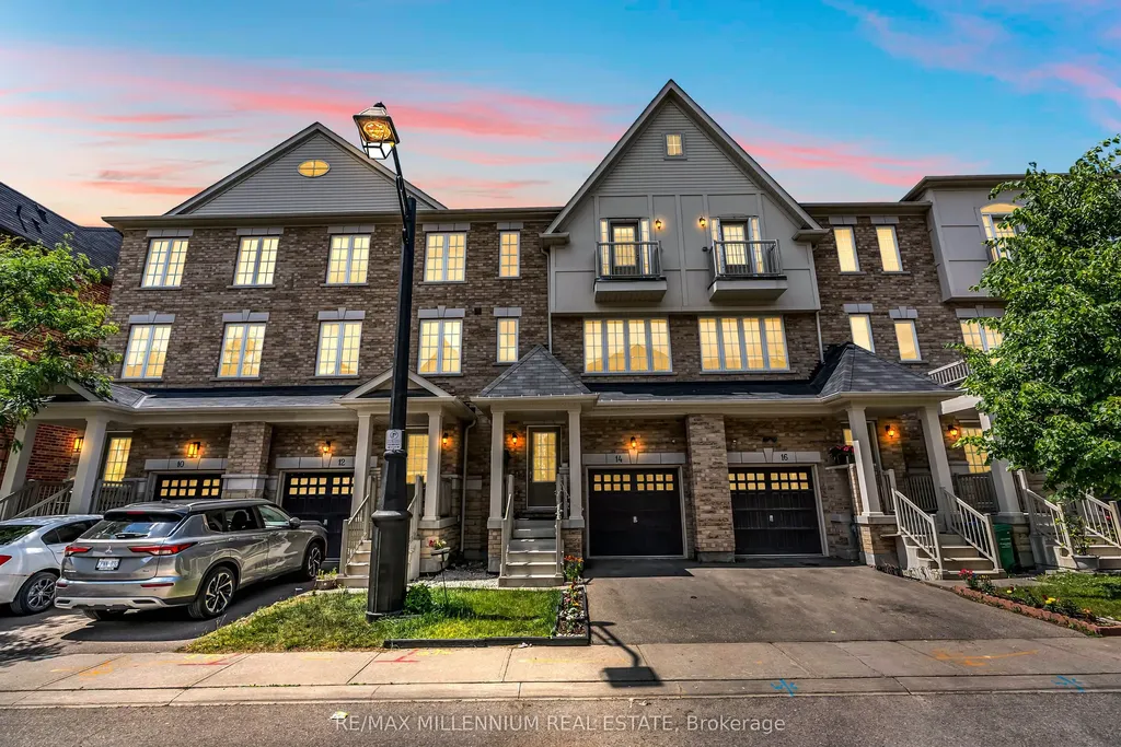 14 Kayak Heights Brampton ON L6Z 0H8