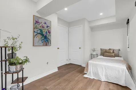 14 Kayak Heights Brampton ON L6Z 0H8