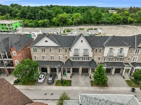 14 Kayak Heights Brampton ON L6Z 0H8