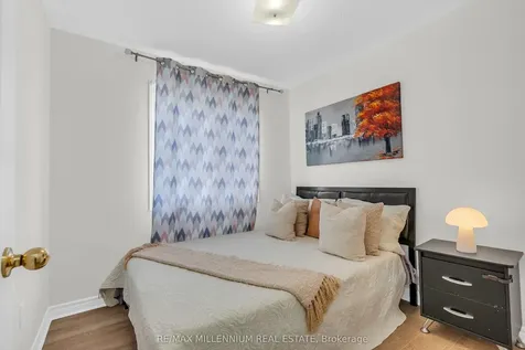 14 Kayak Heights Brampton ON L6Z 0H8