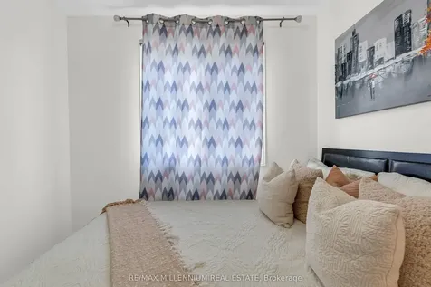 14 Kayak Heights Brampton ON L6Z 0H8