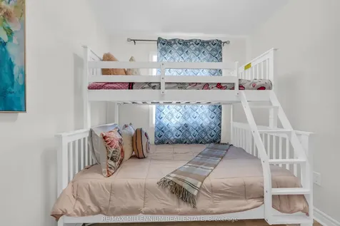 14 Kayak Heights Brampton ON L6Z 0H8