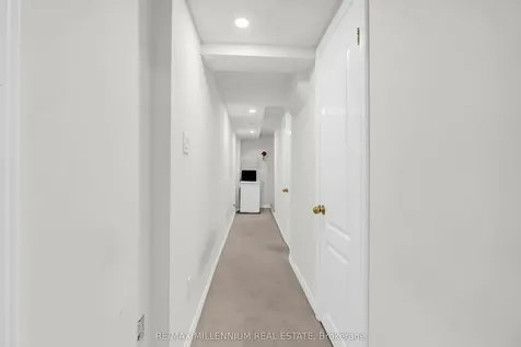 14 Kayak Heights Brampton ON L6Z 0H8