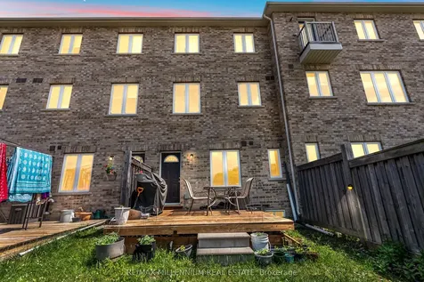 14 Kayak Heights Brampton ON L6Z 0H8