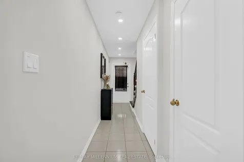 14 Kayak Heights Brampton ON L6Z 0H8