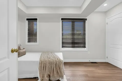 14 Kayak Heights Brampton ON L6Z 0H8