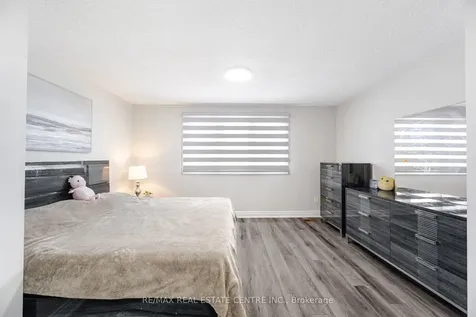 27 Woodsend Run Brampton ON L6Y 4G8